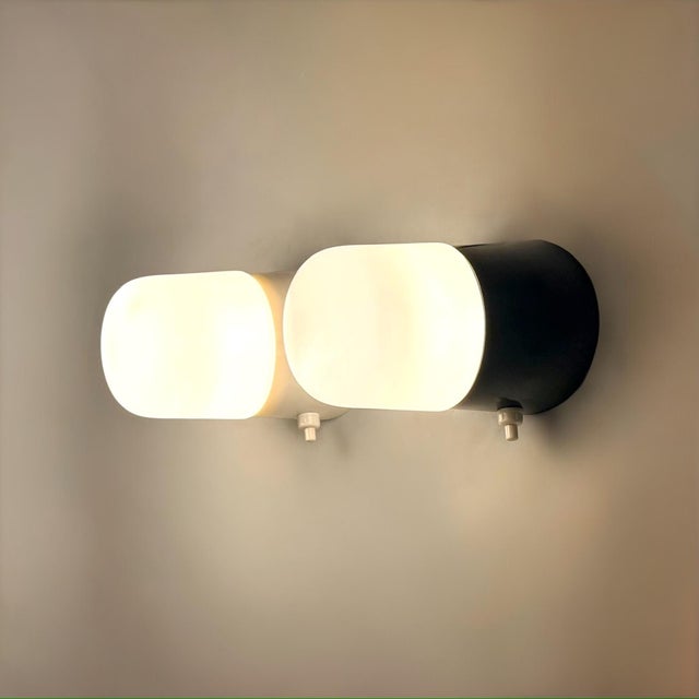 Ceramic Italian Opaline Glass Wall Lights with Integrated Switches, 1970s, Set of 2 For Sale - Image 7 of 14