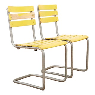 Stackable Yellow Model 1023 Garden Chair Set in Galvanized Steel Tubing and Wooden Slats by Embru, 1934, Set of 2 For Sale