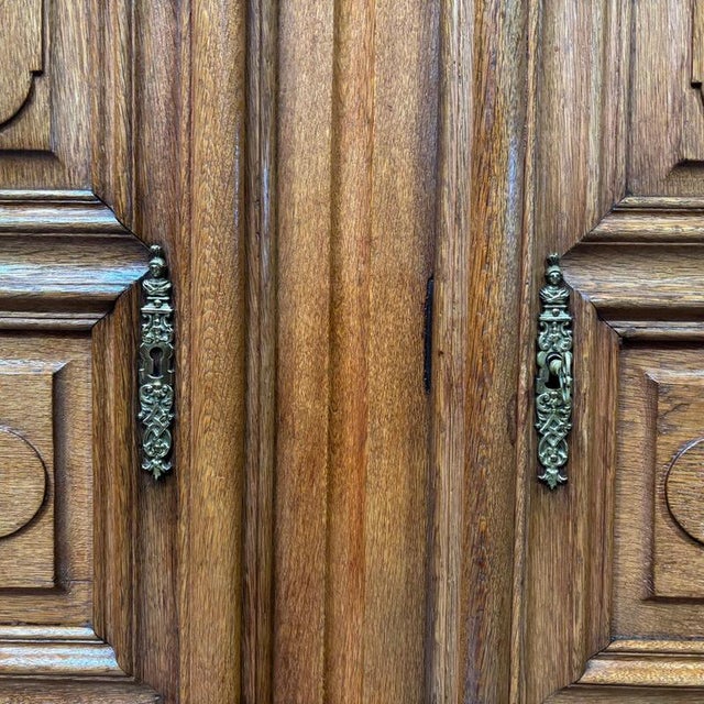 Brown Antique Louis Seize Hall Cupboard, France, 18th Century For Sale - Image 8 of 18