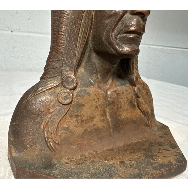 Antique Elaborately Cast Native American Indian Chief Cast Iron Doorstop Statue For Sale In New York - Image 6 of 10