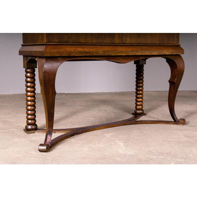 Art Nouveau Commode in Oak For Sale - Image 9 of 18