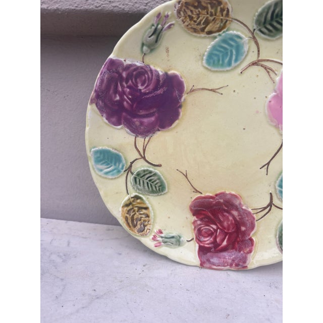 French Country French Majolica Roses Plate Saint Amand, Circa 1890 For Sale - Image 3 of 4