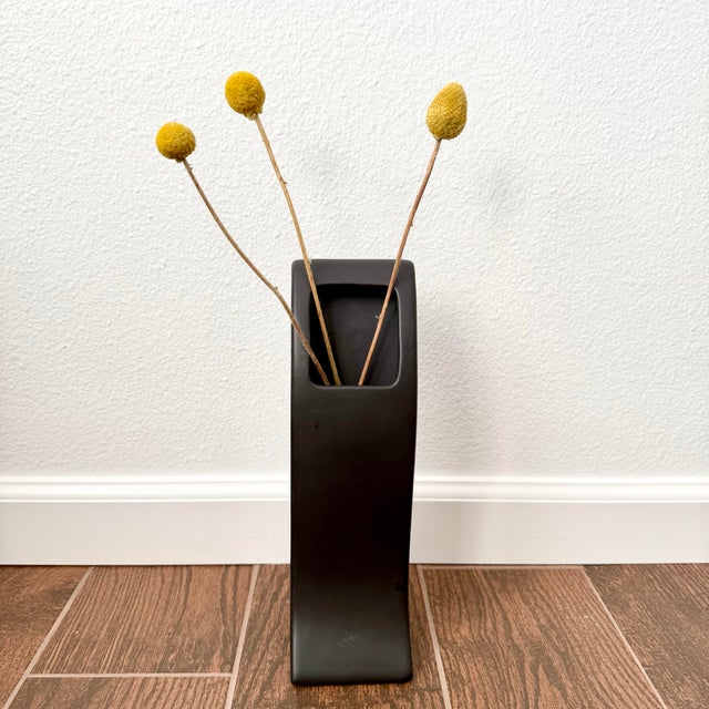 Mid Century Modern Japan Black Ceramic Ikebana Sculptural Vase Toyo Style MCM Very modern vase. Light wear / age. No...