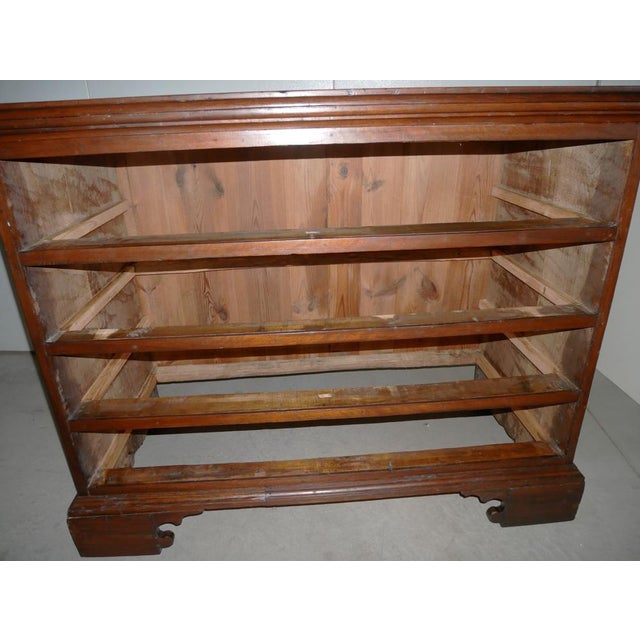 Antique Walnut Chest of Drawers, 18th Century For Sale - Image 4 of 18