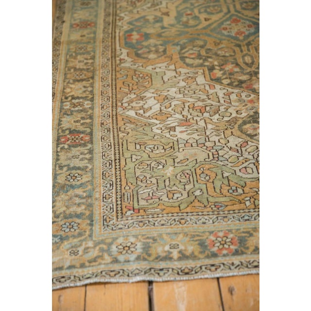 Old New House 1930s Vintage Persian Sarouk Shield Medallion Wool Rug For Sale - Image 4 of 11