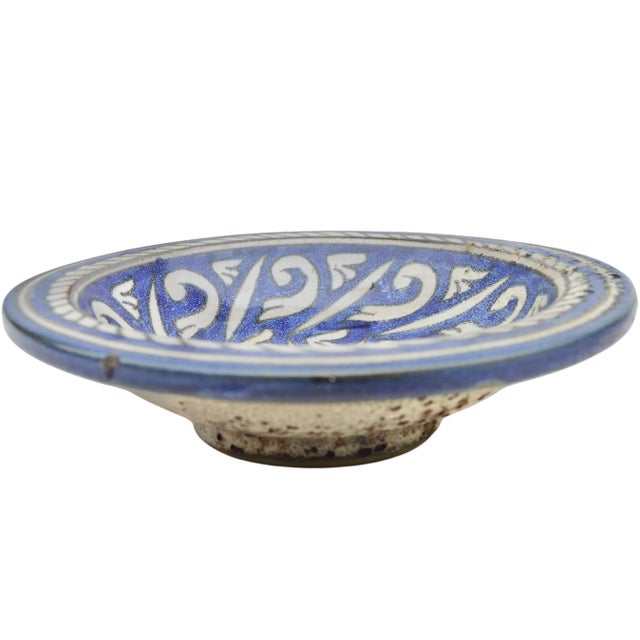 Blue Early 20th Century Moroccan Blue Judaical Pattern Ceramic Decorative Plate For Sale - Image 8 of 10