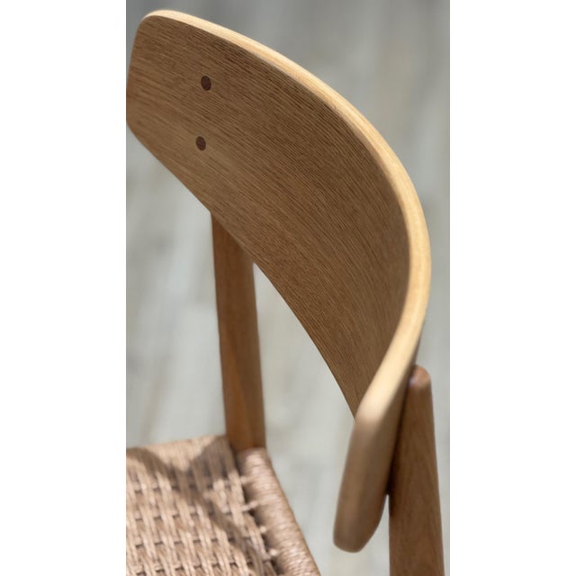 1960s Model 501 Dining Chairs in Oak and Papercord from A.M. Møbler, 1960s, Set of 8 For Sale - Image 5 of 13