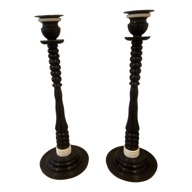 Kensington Collection - A Pair of "Bagpipe "Charcoal & White Candlesticks For Sale