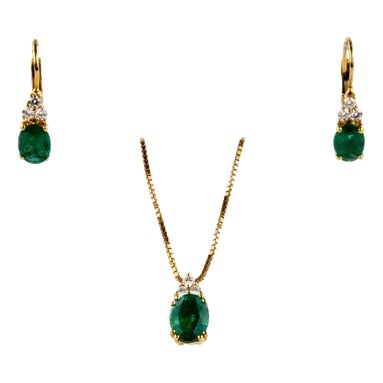 Giorgio Visconti. 18k Gold Pendant and Earrings with Emeralds and Diamonds., 2000s For Sale