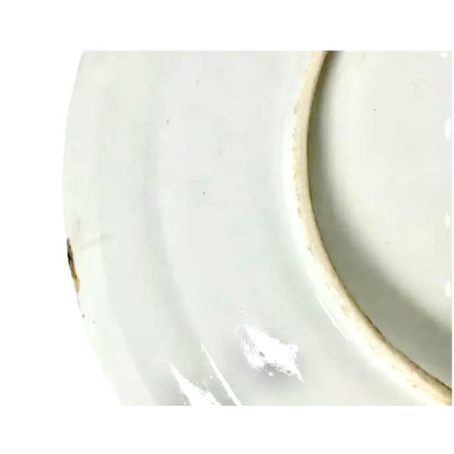 Chinese Export "Green Fitzhugh" Porcelain Plates, Set of Three For Sale - Image 4 of 14