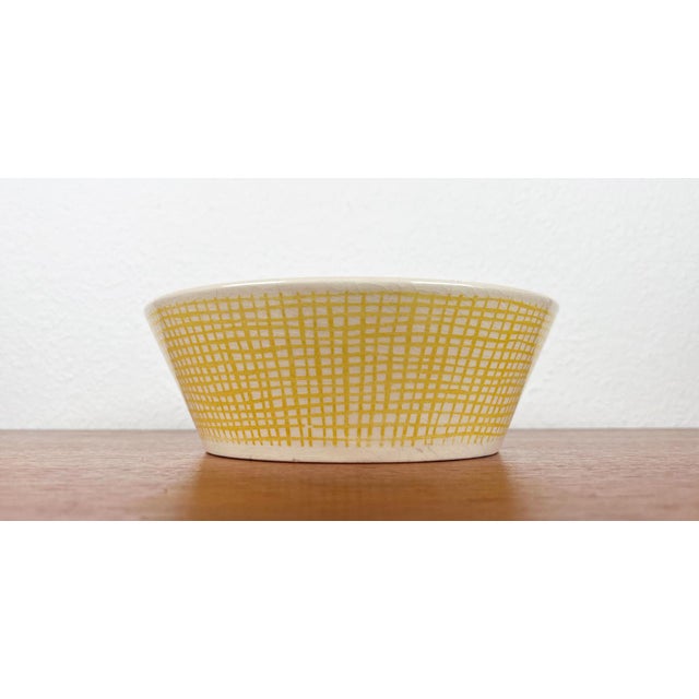Mid-Century German Ceramic Bowls from Limburg, 1960s, Set of 3 For Sale - Image 11 of 18