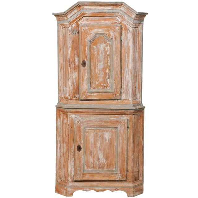 Swedish Late Baroque Corner Cabinet With Scraped Paint and Scalloped Base For Sale