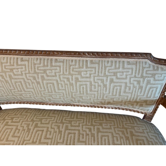Mid 20th Century French Carved Natural Wood Settee with Modern Geometric Pattern Beige Upholstery For Sale - Image 14 of 18