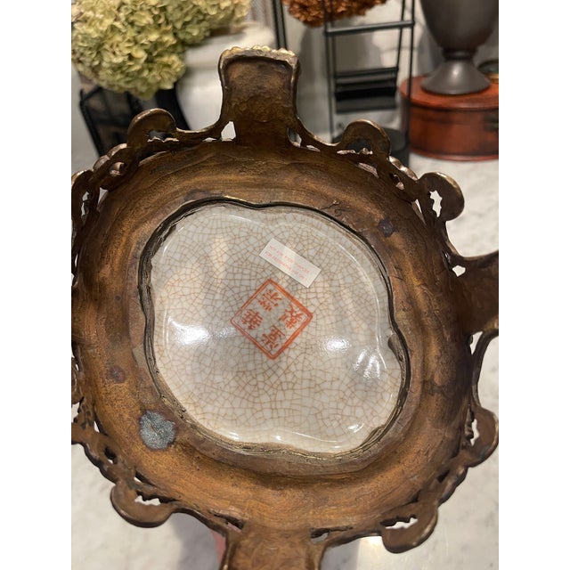 Wong Lee 1895 Chinese Fine Porcelain Vase With Bronze Ormolu Base For Sale In Detroit - Image 6 of 8