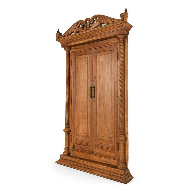 Carved Wooden Door, in Good conditions. Designed 1920 to 1949 This piece is designed in the style of the selected designer...