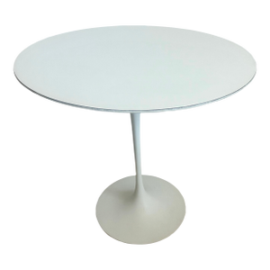 Eero Saarinen Tulip Side / Coffee Table Oval Knoll Mid Century Modern
