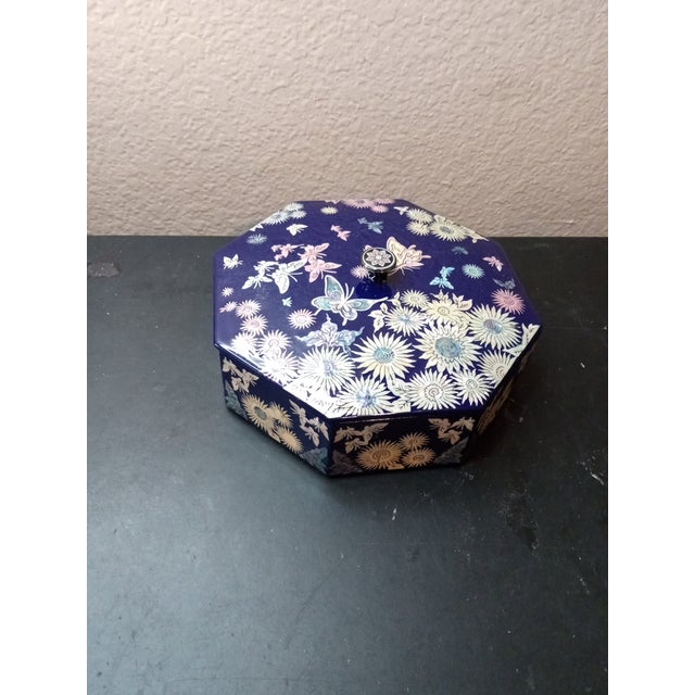 Paper 1980s Korean Lacquerware Octagonal Box For Sale - Image 7 of 7