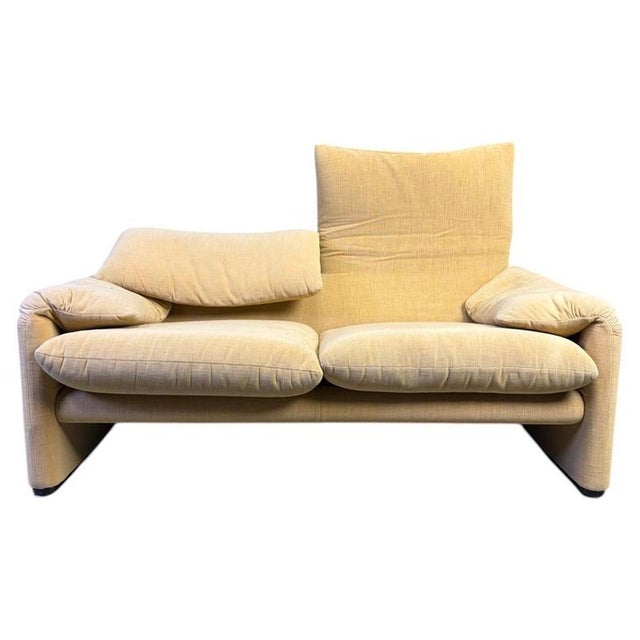 Maralunga Sofa by Vico Magistretti for Cassina, 1970 For Sale - Image 12 of 12