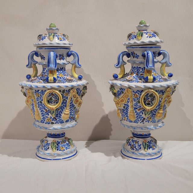 Hand-Painted Earthenware Tibore Vases by José Gimeno Martínez, Manises, Valencia, Spain, 1970s, Set of 2 For Sale - Image 3 of 13