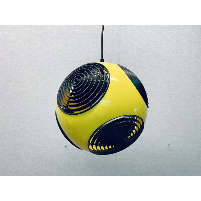 Plastic Vintage Ufo Ceiling Lamp in Yellow Plastic and the Black Grids from Massive Lighting, 1970s For Sale - Image 7 of 18
