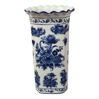 Vintage Asian Chinoiserie Blue & White Ruffled Top Floral 12'' High Vase For Sale
