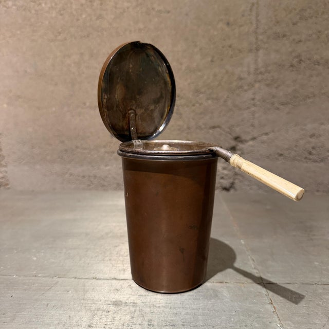 Victorian Gentleman's Traveling Copper Drinking Cup and Spirit Stove Set For Sale In San Diego - Image 6 of 7