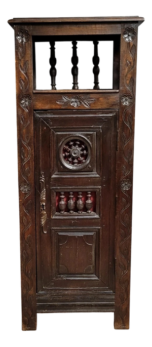 Breton Bonnetière in Carved Oak, 1850s