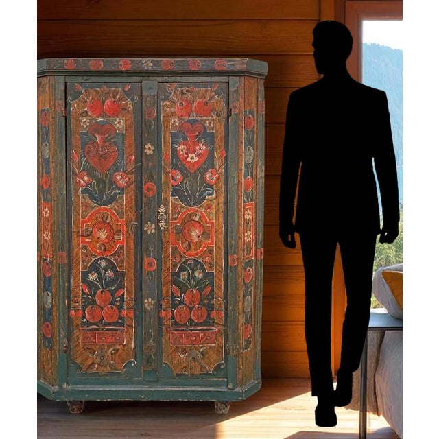 Early 19th Century Blue Floral Painted Cupboard For Sale - Image 16 of 18