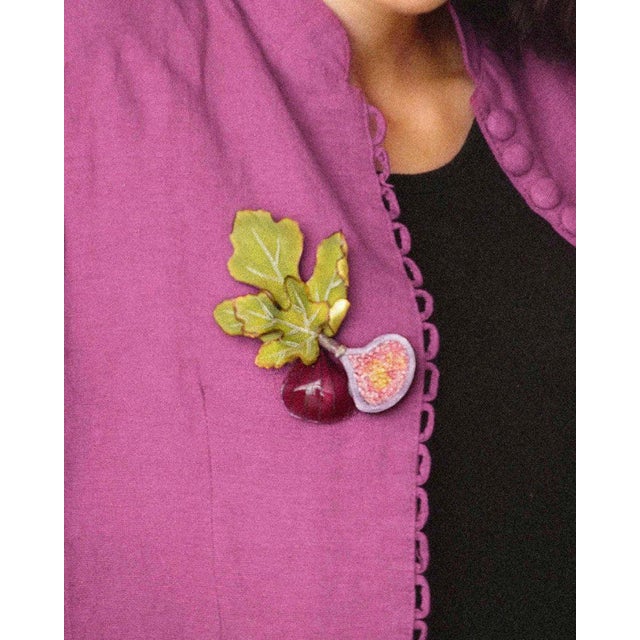 Brooches handmade in France, in our Rennes workshop. Workshop labeled “Living Heritage Company» Composition: Emaline...