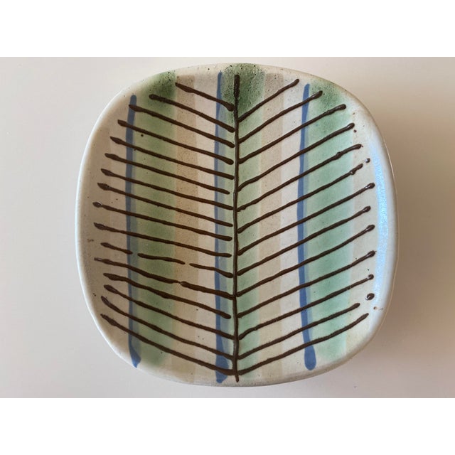Light Green 1940s Lee Rosen for Design-Technics Pottery Plate For Sale - Image 8 of 8