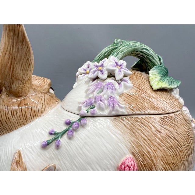 Farmhouse Fitz & Floyd Botanical Bunny Rabbit Family Ceramic Cookie Jar – Cottagecore / Spring For Sale - Image 18 of 18
