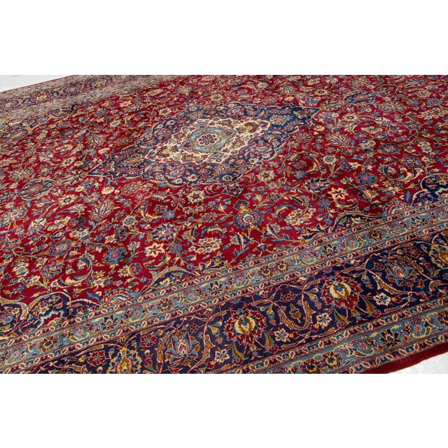 Textile Vintage Red Mahal Hand-Knotted Wool Rug With Medallion Design For Sale - Image 7 of 10