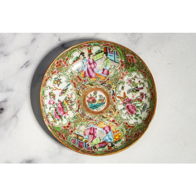 Wonderful Collection (4) Antique Chinese Export Small Rose Medallion Porcelain Plates Hand Painted Famille Rose Chinoiserie Home Decor For Sale - Image 14 of 18