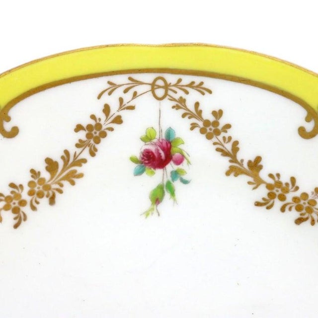 1920s 14 English Cauldon Ware Floral & Gilt Porcelain Dinner Plates C1920 For Sale - Image 5 of 6