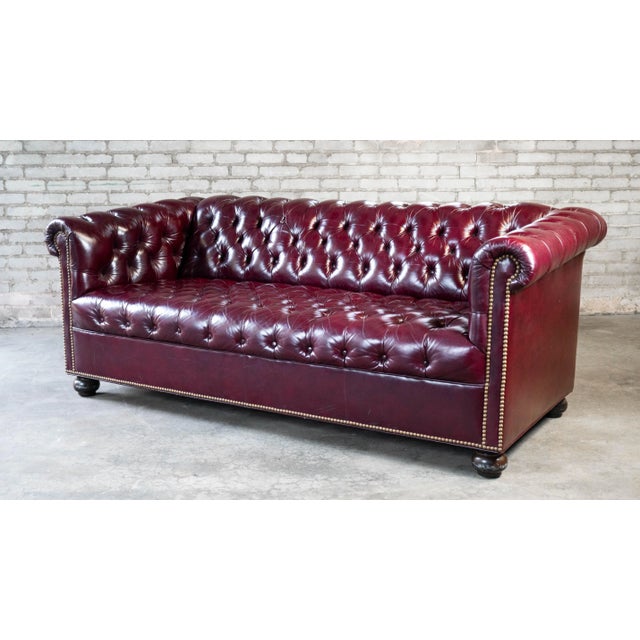 English Late 20th Century English Traditional Chesterfield Tufted Oxblood Leather Sofa For Sale - Image 3 of 18