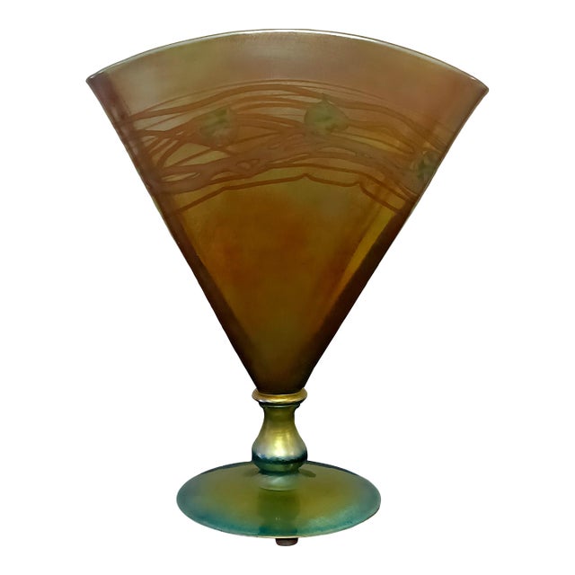 Antique Frederick Carder Steuben Gold Aurene Green Leaf Vine Art Nouveau Fan Vase #6297 For Sale