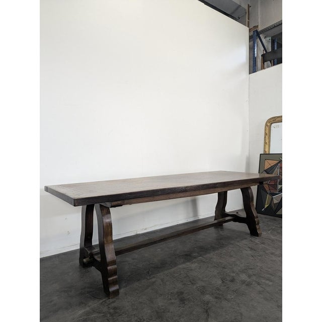 Spanish Table in Solid Oak, in Very Good conditions.