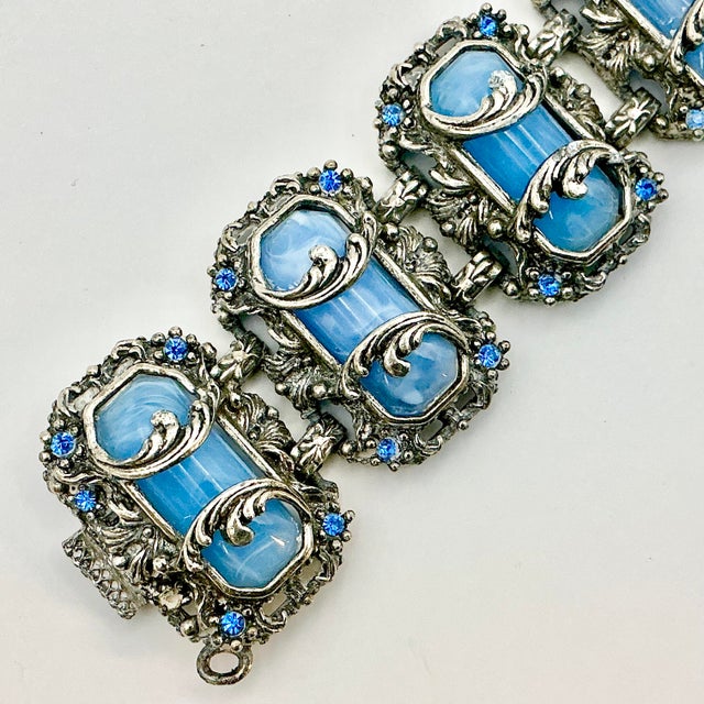 Cornflower Blue 1920s Antique Art Deco Art Nouveau Blue Glass & Silver Tone Clasp Cuff Bracelet, 7” For Sale - Image 8 of 13