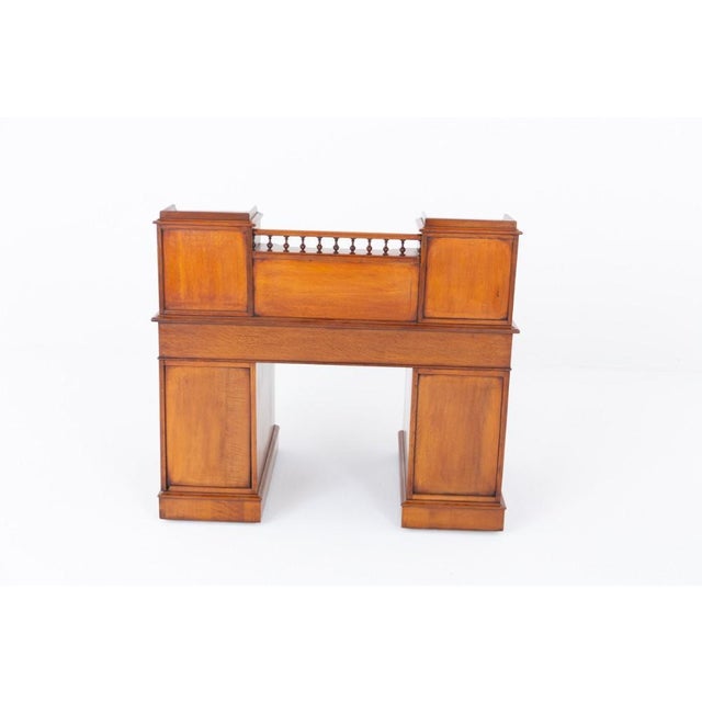 Antique Victorian Dicken's Desk in Oak, 1860 For Sale - Image 9 of 10