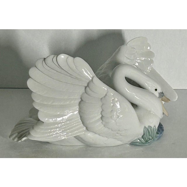 Ceramic Vtg. Nao by Lladro Large Swan & Baby Figurine For Sale - Image 7 of 12