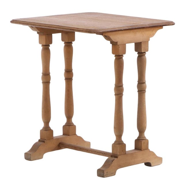 This charming pair of small tables with are simple and versatile. The tops are supported by pairs of turned baluster-form...