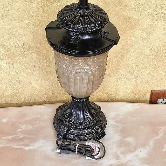 Vintage Neoclassical Urn Table Lamp With Frosted Glass & Dual Night Light For Sale - Image 14 of 18
