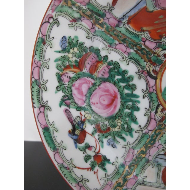Chinese Export Famille Rose Medallion Hand Painted 10 1/4" Porcelain Plate For Sale - Image 4 of 6