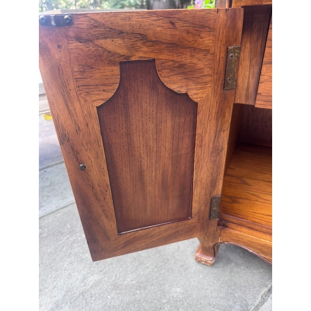 1970s Vintage Drexel Heritage "South of France" Provincial Oak Accent Cabinet For Sale - Image 5 of 16