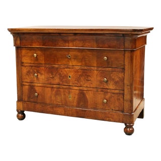 Antique Italian Chest of Drawers in Walnut For Sale