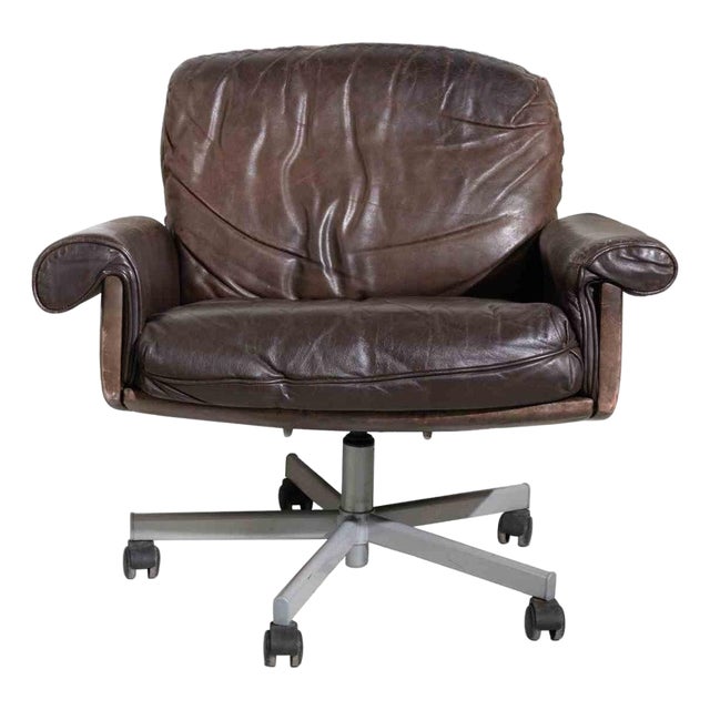 Mid-Century Modern Swivel Lounge Chair in Brown Leather, 1960s For Sale