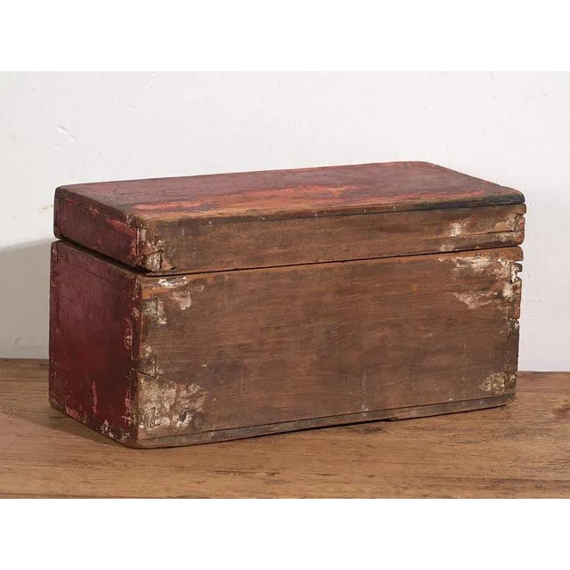 Wood Antique Chinese Box with Hand-Painted Floral Motifs, 1900s For Sale - Image 7 of 9