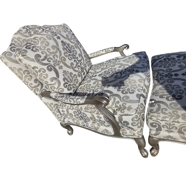 Gray 1990s Oversized Ethan Allen Versailles Bergere Lounge Chair & Ottoman Set Damask For Sale - Image 8 of 18