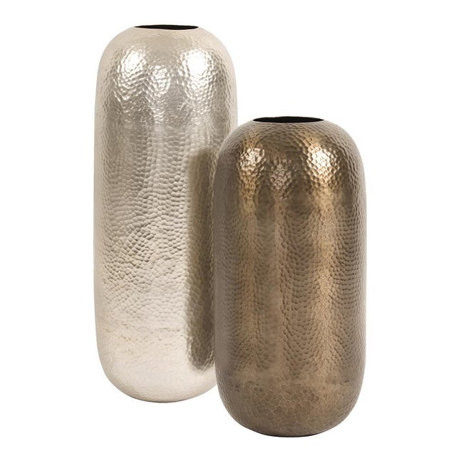 Kenneth Ludwig Chicago Oversized Metal Cylinder Vase with Hammered Silver Finish- Large For Sale - Image 4 of 5