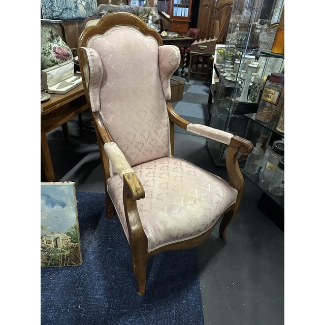 Armchair in Fabric, in Very Good conditions. Designed before 1890